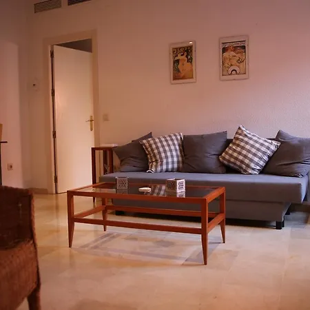 Juderia Lirio Alto Seville