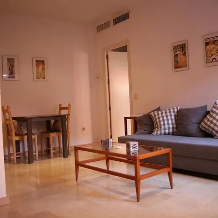 Juderia Lirio Alto * Seville