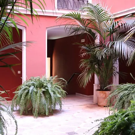Juderia Lirio Alto Seville